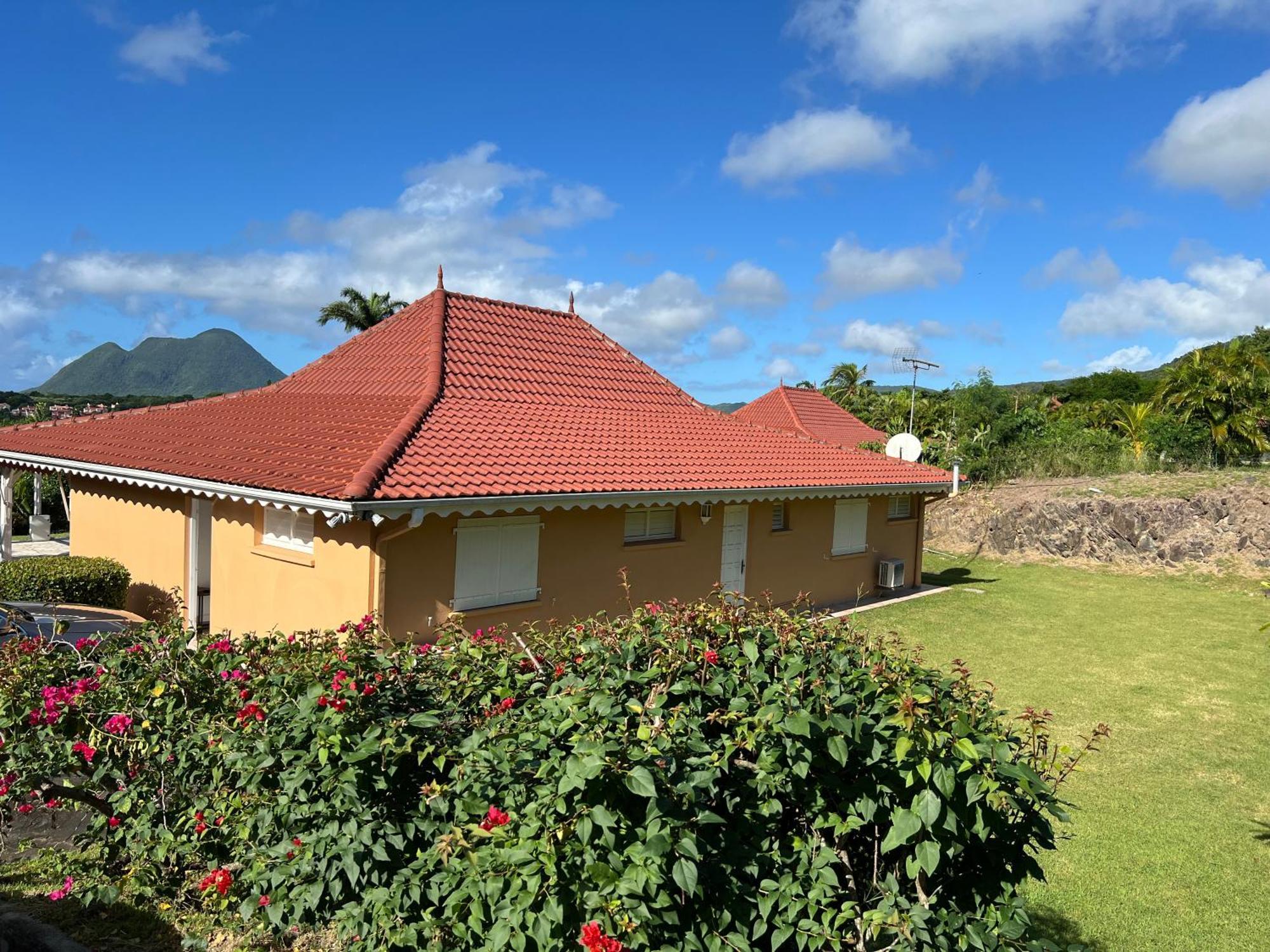 Villa O'Mullane Le Diamant Exterior photo
